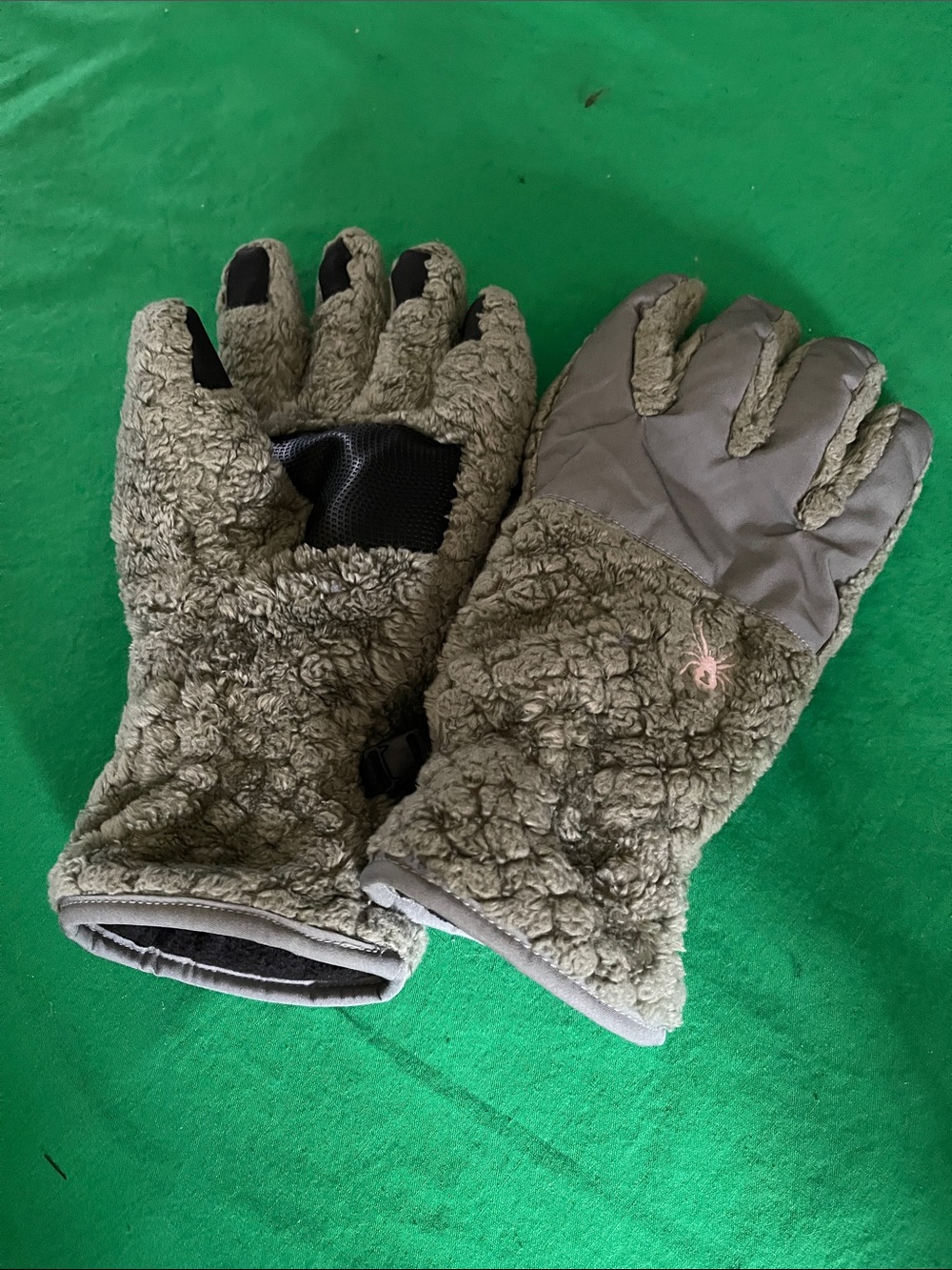 Kids Fleece Winter Gloves - Olive Green